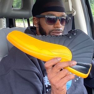 Nike Jordan 12 “university gold”